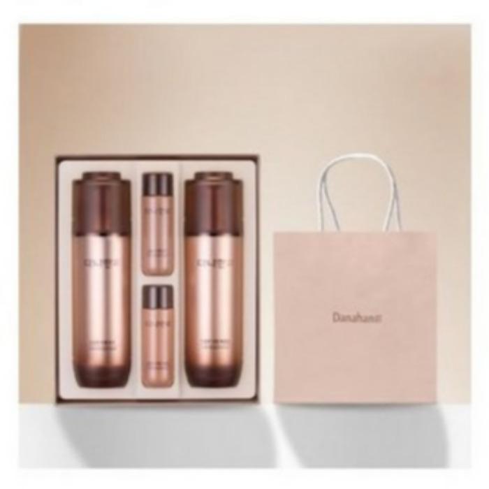 

Danahan Ginseng Seed Bi-Cheak Toner & Emulsion Set with Shopping Bag 150ml+150ml