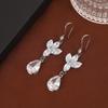 Elegante Set Collana e Orecchini a Goccia d'Acqua con Zirconia Cubica - Stile Classico Heavy Industry.