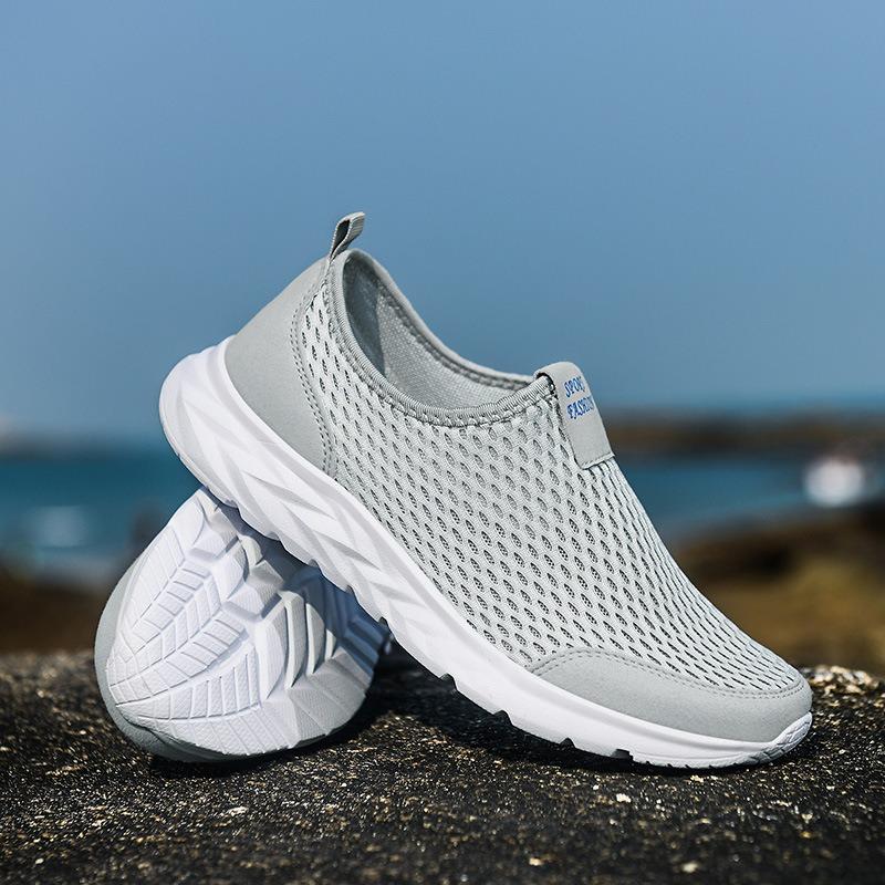 Breathable Mesh Slip-on Sneakers Lightweight Non-slip Walking Shoes for Casual Outdoor Activities