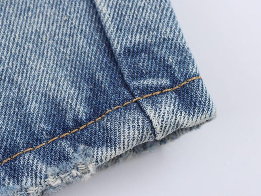 2025 Spring Women's Fashion Cotton Loose Ripped Straight Leg Jeans for a Slimming Look