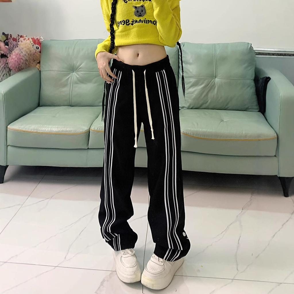 Schwarz-weiß gestreifte Hose für Damen im Frühling und Herbst Drapierte gerade Sporthose Locker Weitbeinige Freizeithose