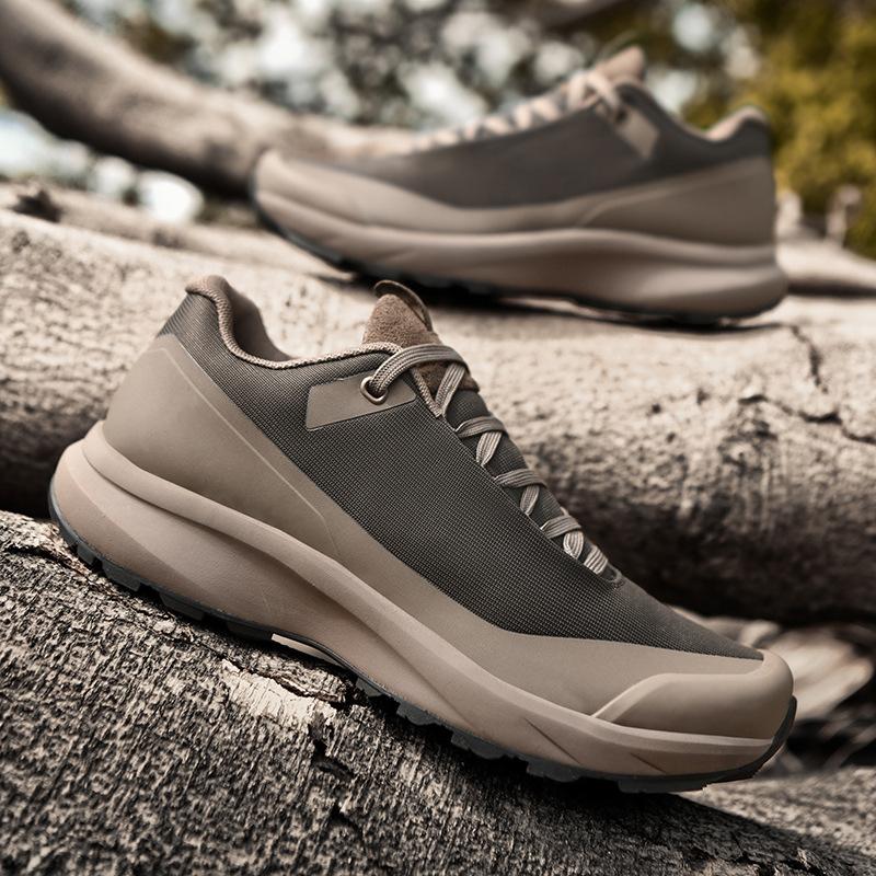 Niaojia same lightweight soft-soled shock-absorbing, non-slip and wear-resistant mountaineering shoes men's outdoor off-road hiking sports shoes