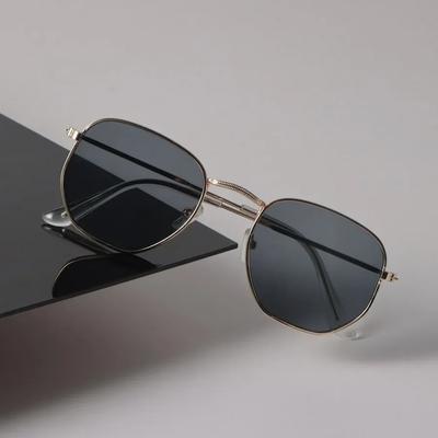 Designer Quadratische Sonnenbrille Damen Herren Vintage Schwarz Sonnenbrille Mode Persönlichkeit Brille Spiegelglas Sexy Marke
