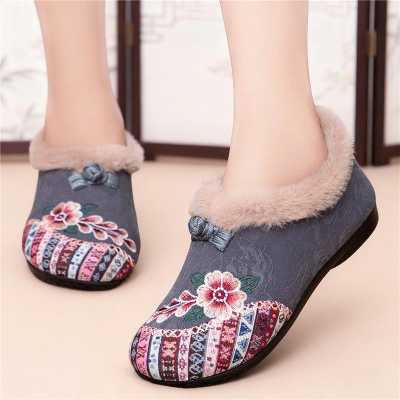 Women's Winter Velvet Thick Cotton Shoes Embroidered Casual Shoes