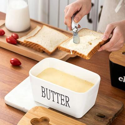 Rechteckige Butterdose aus Keramik, versiegeltes Glas, Butterdose mit Messer, Haushalt im westlichen Stil, Käsedose, Haushaltsbehälter für Geschirr