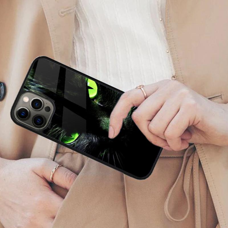 

Cat Staring Eye Magnetic Phone Case For APPLE iPhone 17 Air 16 14 13 12 Pro Max 15 Plus Wireless Charge With MagSafe Cover iPhone 13mini
