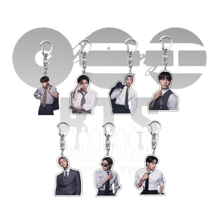 7 Stück BTS Formale Anzug Stil Schlüsselanhänger, Bangtan Boys Business Casual Foto Schlüsselanhänger, Kpop Idol ARMY Fans Tasche Anhänger(Jin RM Suga Jimin V J-Hope Jungkook)