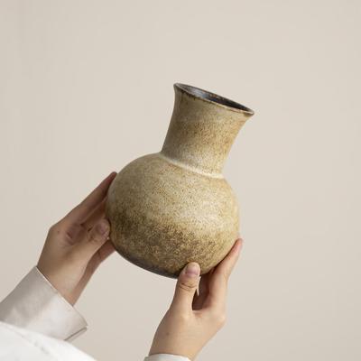 Beliebte Japanische Grobkeramikvase für Innen- & Außen-Blumenarrangements - Vintage Ofenveränderter Stil