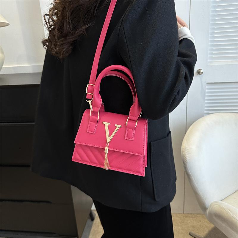 Bolso de hombro moderno y actual para mujer, nuevo estilo, bolso cuadrado informal coreano, bolso cruzado sencillo con personalidad.