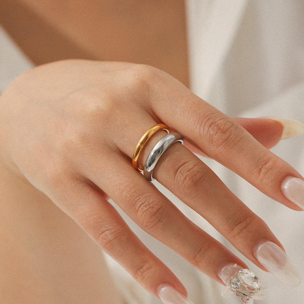 Light luxury minimalist two-tone gold and silver titanium steel ring for women, non-fading, high-end stainless steel open ring