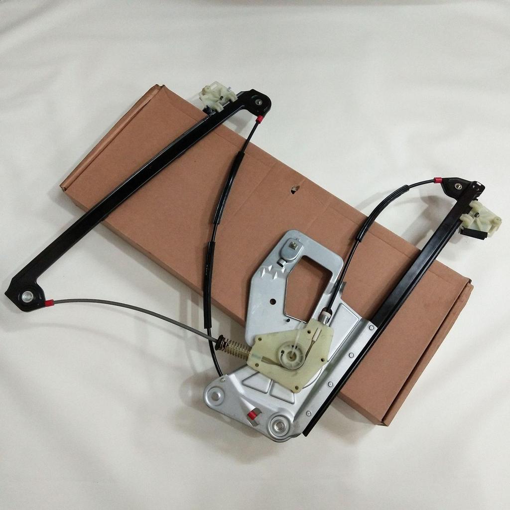 BMW 5-serie E39 Fönsterhiss/Lyftmotor fram vänster (Artikelnummer. 51338252393)