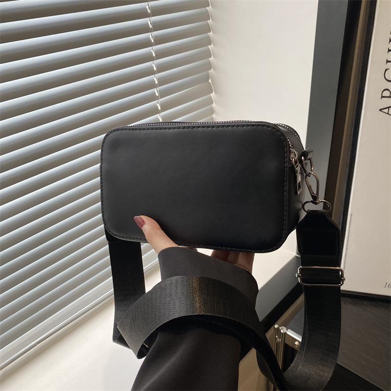Summer Small Square Bag Simple Casual New Fashion Versatile Personality Design Wide Shoulder Strap Single Shoulder Messenger Bag