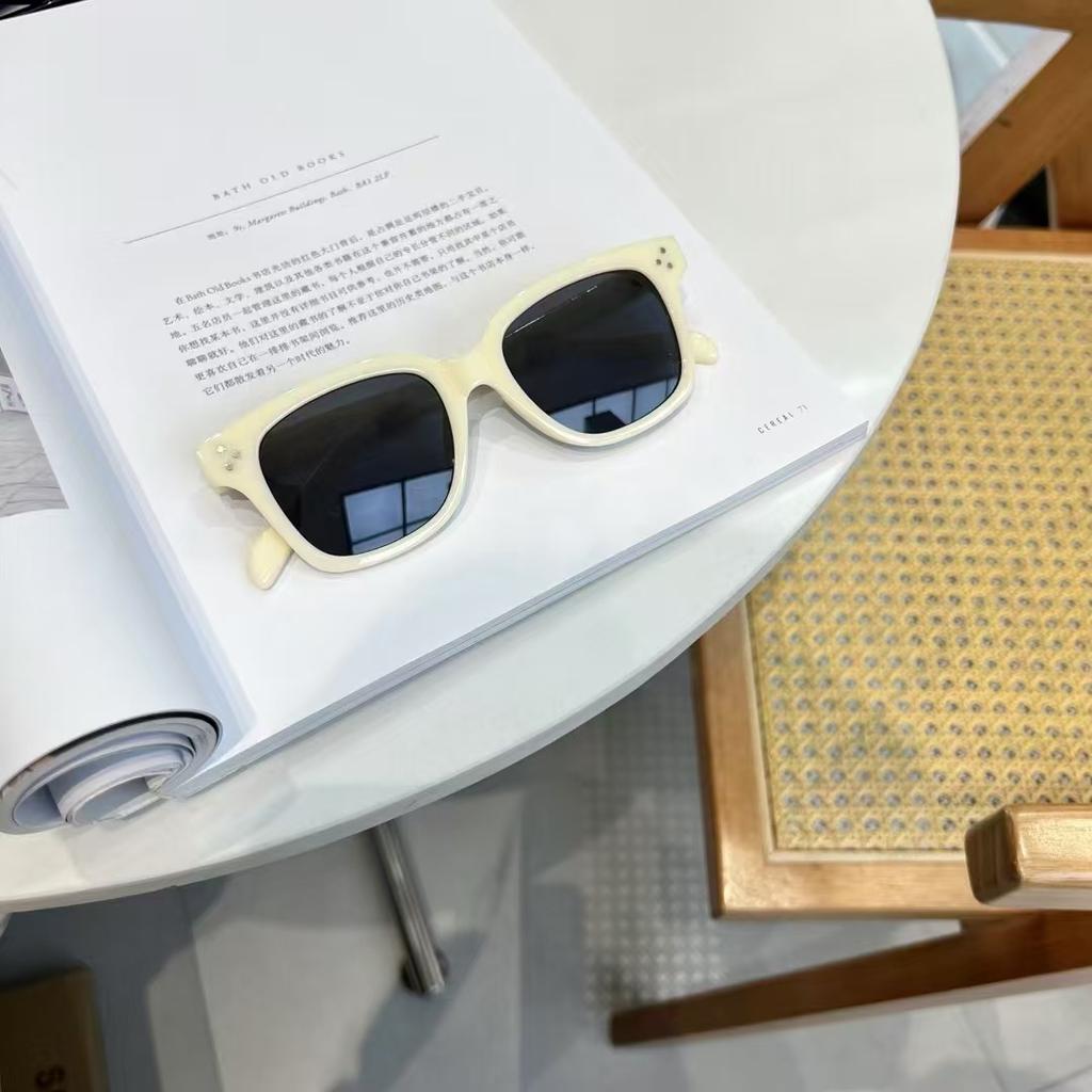Premium Quality-Made TR90 Material Sunglasses for Female Square Shape UV Protection Men's Sun Eyeglasses Korean Style Women Sun Glass