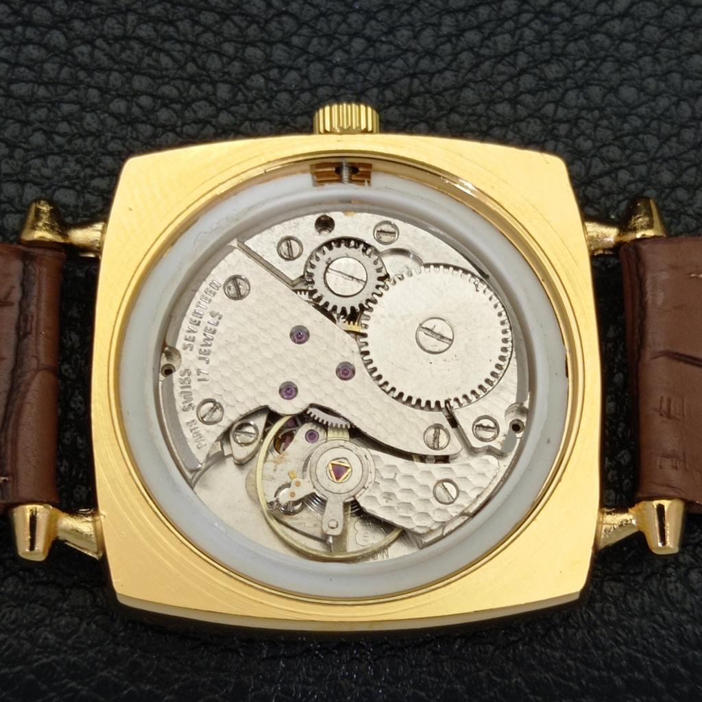 HAND-WINDING VINTAGE SWISS MENS POKER FACE RED COLOR DIAL WATCH a701111-5 R205b-a701111
