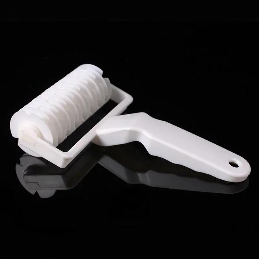 1 Piece Baking Plastic Rolling Knife Pie Pizza Knife Pastry Embossing Dough Rolling Craft Home Kitchen Baking Tools