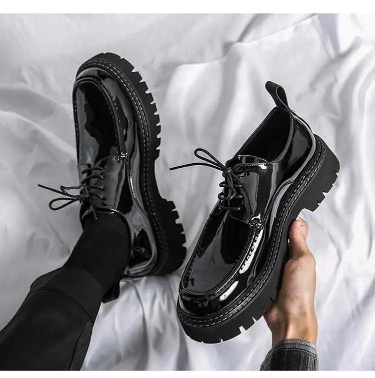 

Новые оксфорды для мужчин Черные лакированные кожаные мокасины с круглым носком Мужские деловые туфли ручной работы 44