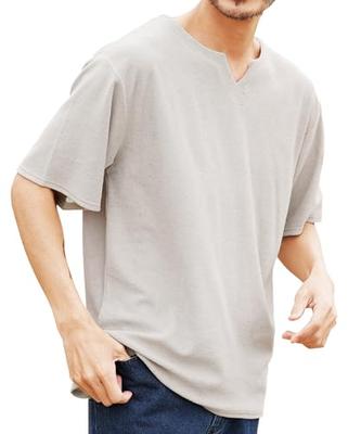 חולצות וגופיות – חולצות טי