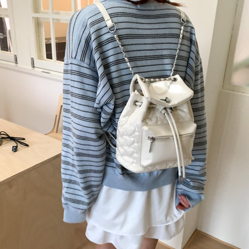 Niche Texture Backpack Bag Women's 2025 New Student Commuter Backpack Fashionable Versatile Fashion Bucket Bag