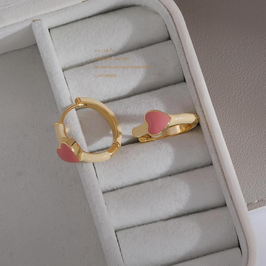 Enamel Heart Earrings: Bai Baihe Style, Gentle Niche Design for Autumn/Winter Trends