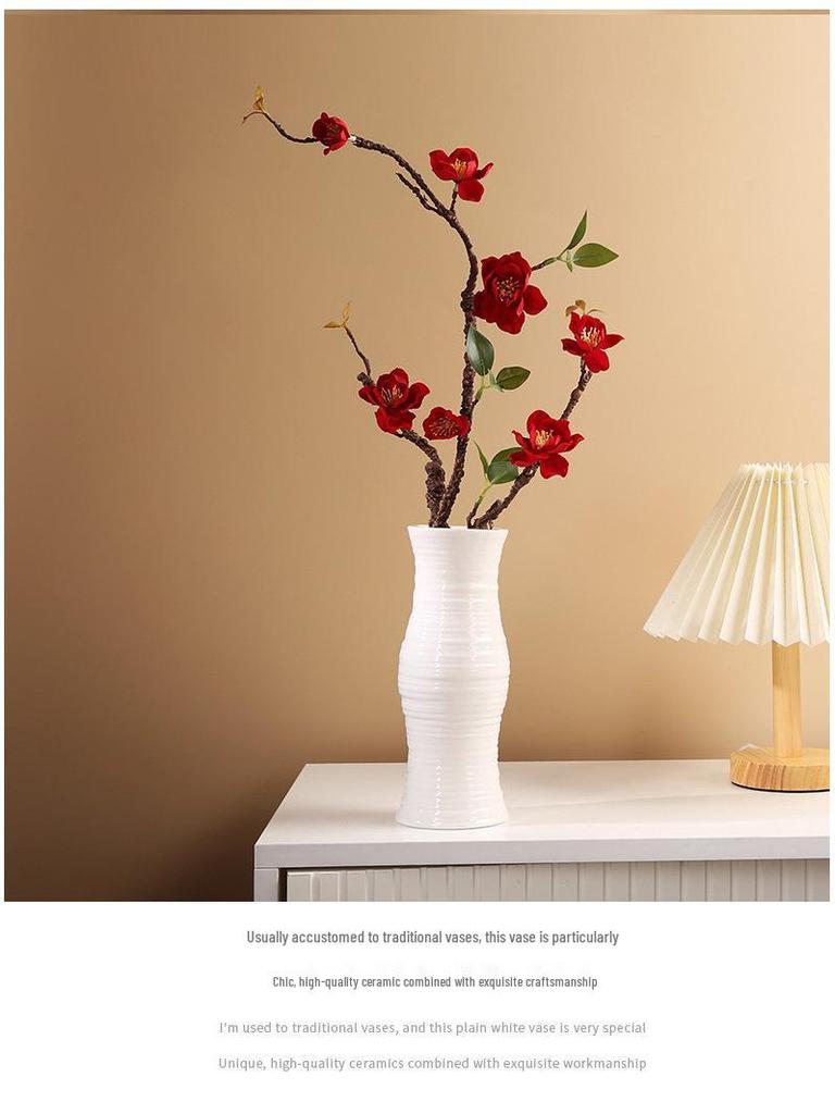 Retro White Ceramic Flower Vase – Creative Ornament for Living Room or Dining Table, Perfect for Hydroponic and Fresh Flowers with a High-End Feel.