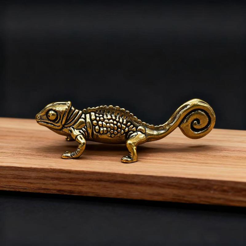 Small Vintage Gecko Figure Antique Brass Animal Statue Decor for Living Room Tea Desk Office Desktop Home Ornament