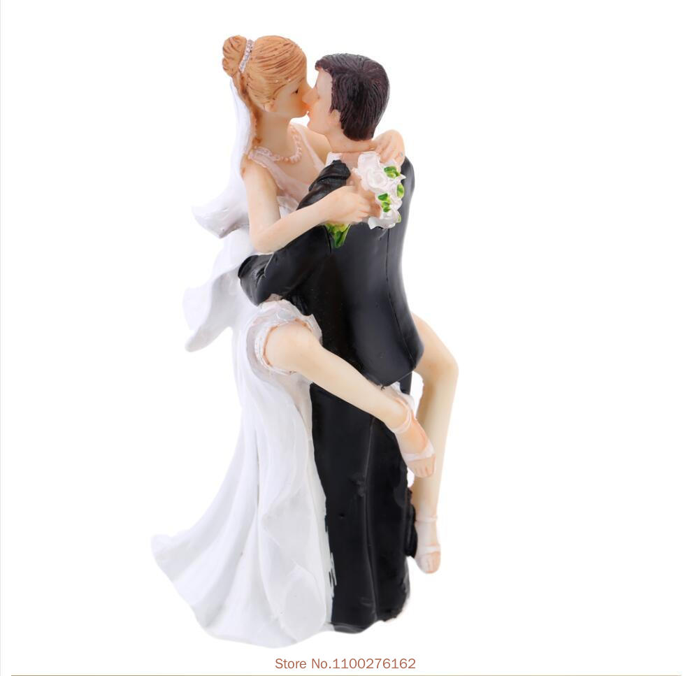 Wedding Romantic Bride and Groom Toppers Couple Figurine Marriage Funny Cake Toppers Dolls for Wedding Cupcake Decoration New