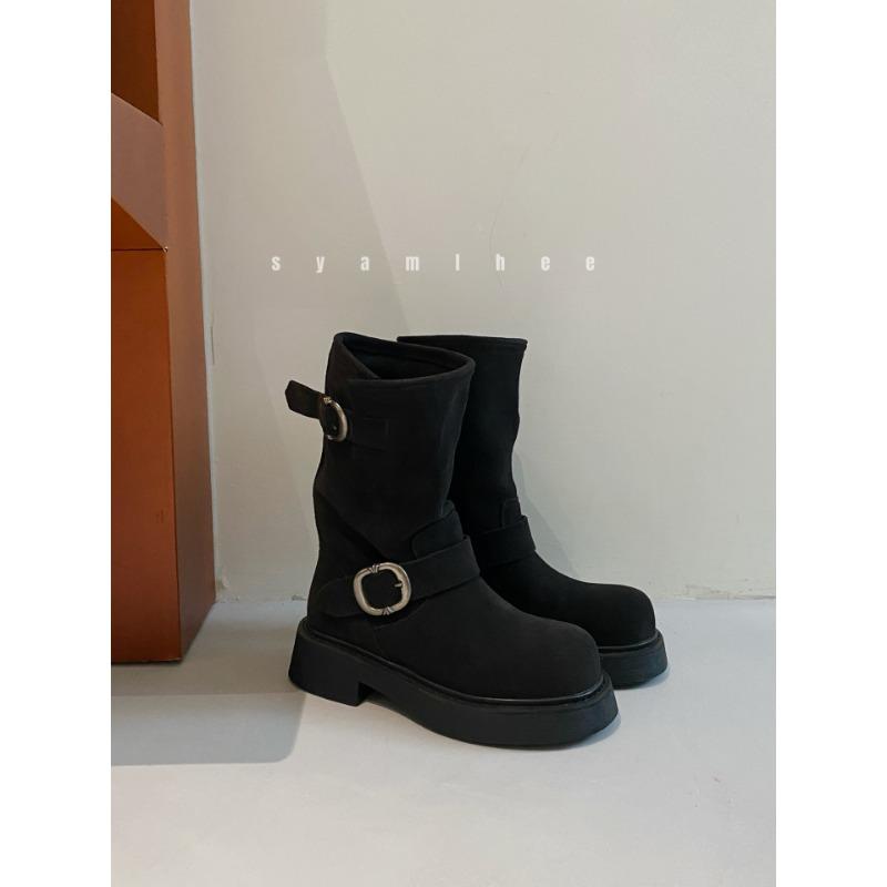 

Inner heightening pile boots Wasteland sand dunes Super soft waxy thick-soled locomotive buckle short boots Martin boots women s new models 35 чёрный