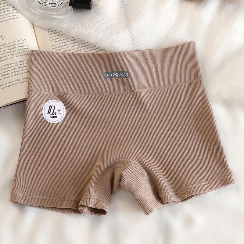 New medium and high waist abraded threaded pure cotton underwear with buttocks and no buttocks. Girls' triangle shorts autumn and winter