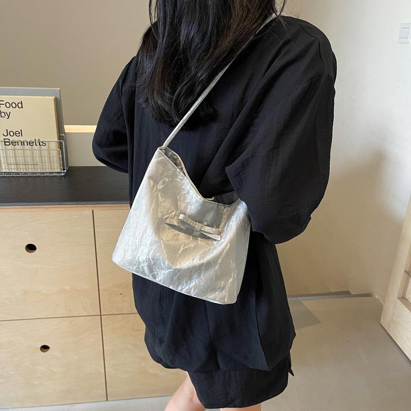 This Year's Popular Tote Bag Niche Design Sense Underarm Bag Women's Trend New Personality Beautiful Shoulder Women's Bag