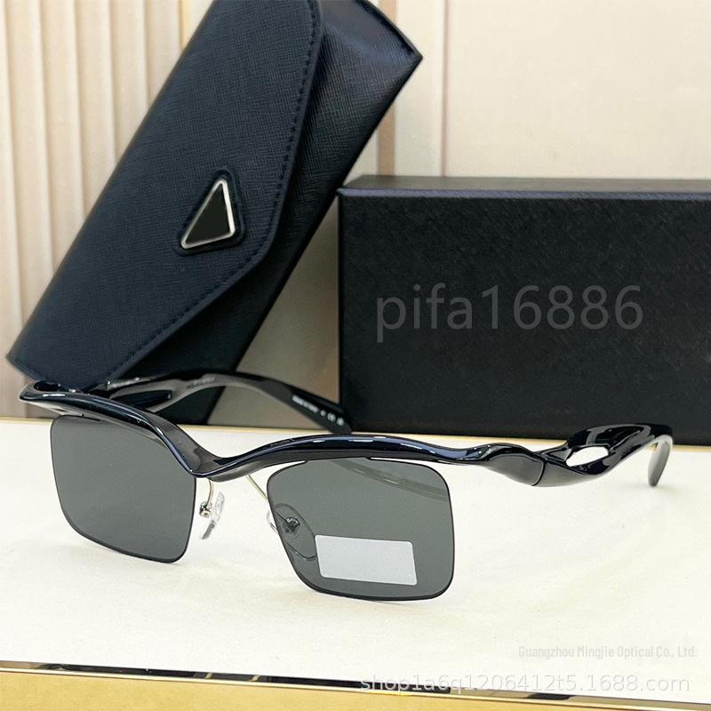 

Поперечный Зеркало A15: Высококачественные европейские и американские солнцезащитные очки в квадратной оправе для женщин и мужчин, модные и с защитой от УФ-излучения.