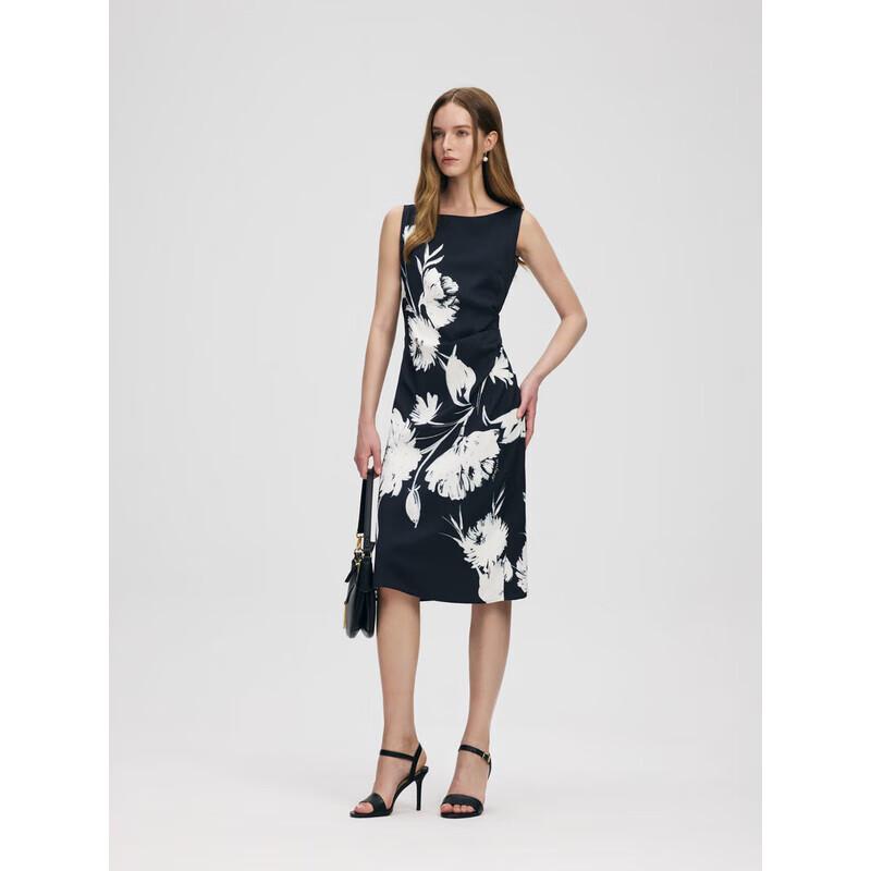 

Женское французское платье миди А-силуэта без рукавов с принтом и плиссировкой Scofield S 160