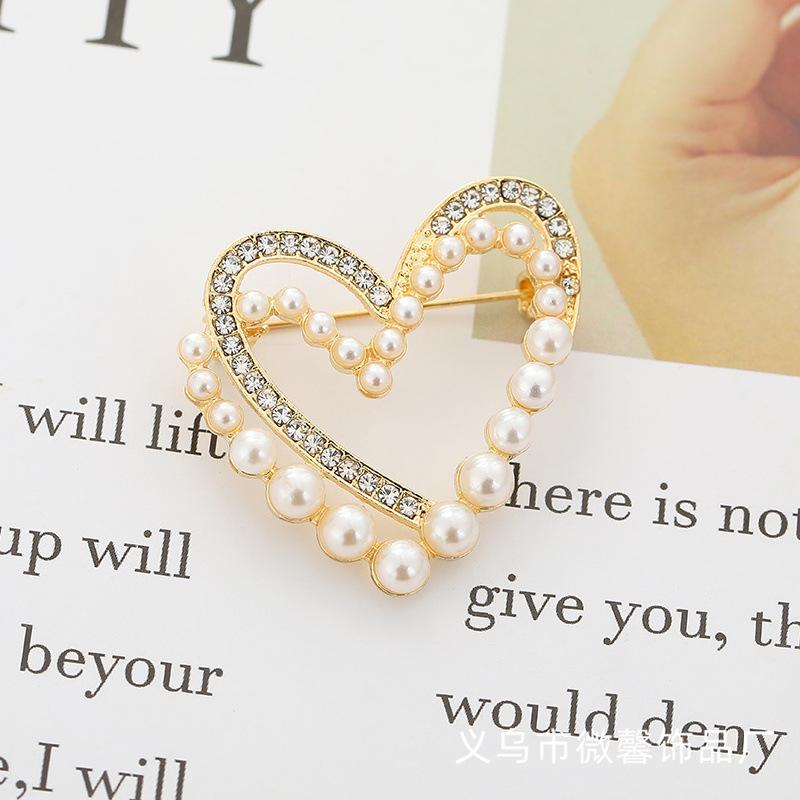 1PC Fake Pearl Couple Elegant and Precise Brooch Heart Brooch Heart-Connected  Jewelry