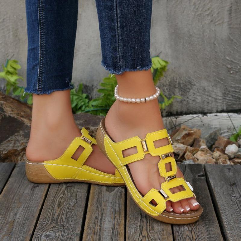 

Solid color slippers women s new fish mouth thick bottom fashion belt buckle one-word cool slippers 43 жёлтый