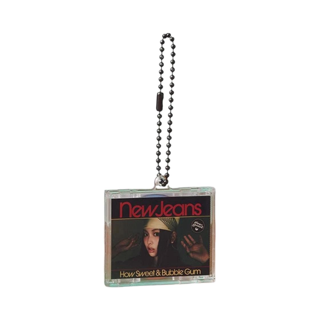 NewJeans How Sweet Mini CD Case Keyring Hyein ONE SIZE