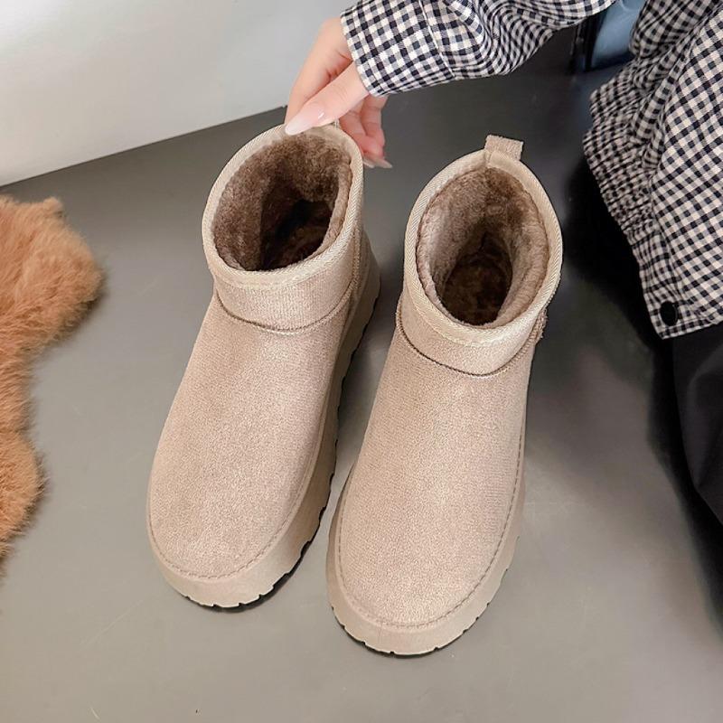 Large size platform snow boots for women, winter velvet thickened suede versatile Northeast short cotton shoes