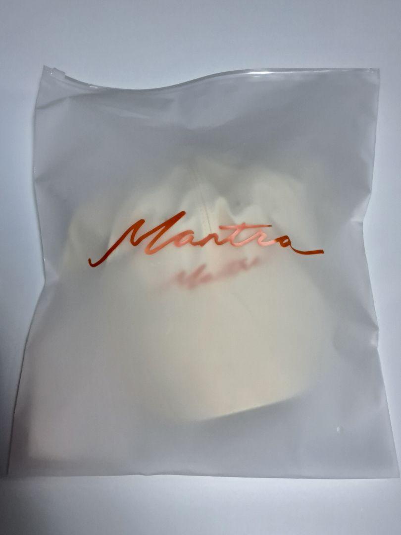 

[USED] BLACKPINK JENNIE Mantra Ballcap (Ivory)