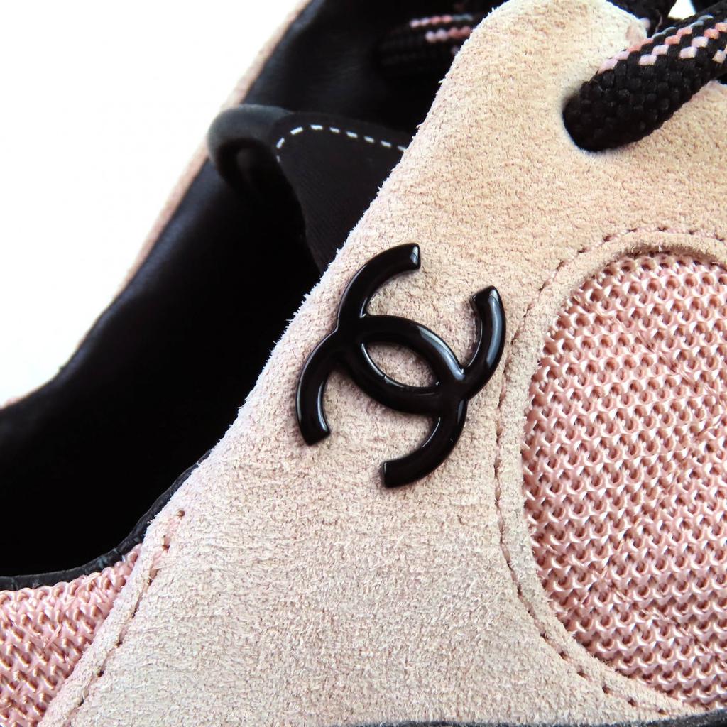 Tolle CHANEL Sneaker COCO Markenzeichen Matelassé Logo Sohle Wildleder rosa schwarz 36 G38290 Gebraucht