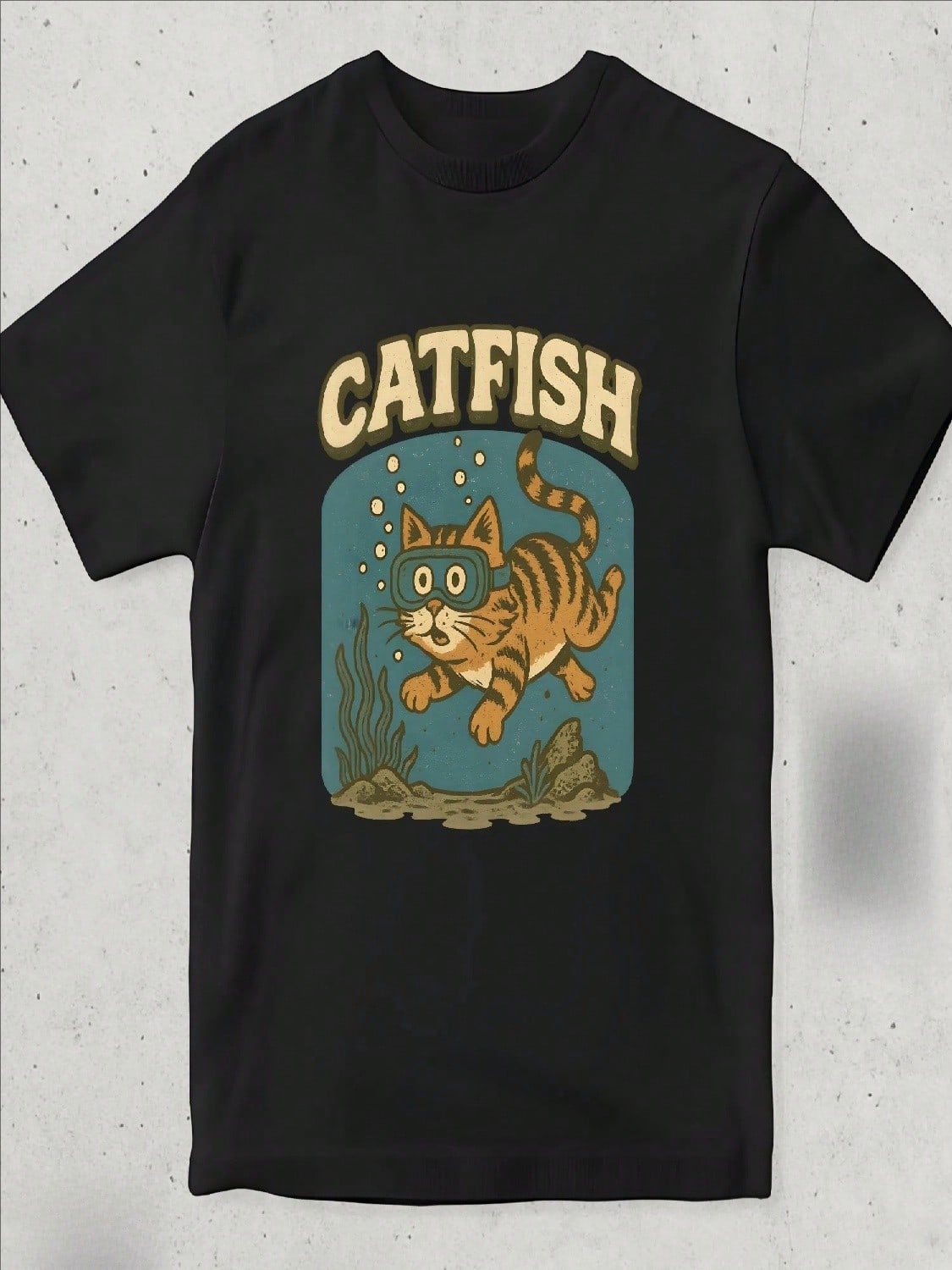Funny Catfish T-Shirt With Scuba Diving Cat Graphic _ Cute Retro Animal Pun Tee For Cat Lovers Humorous Vintage Style Cat Shirt S разноцветный