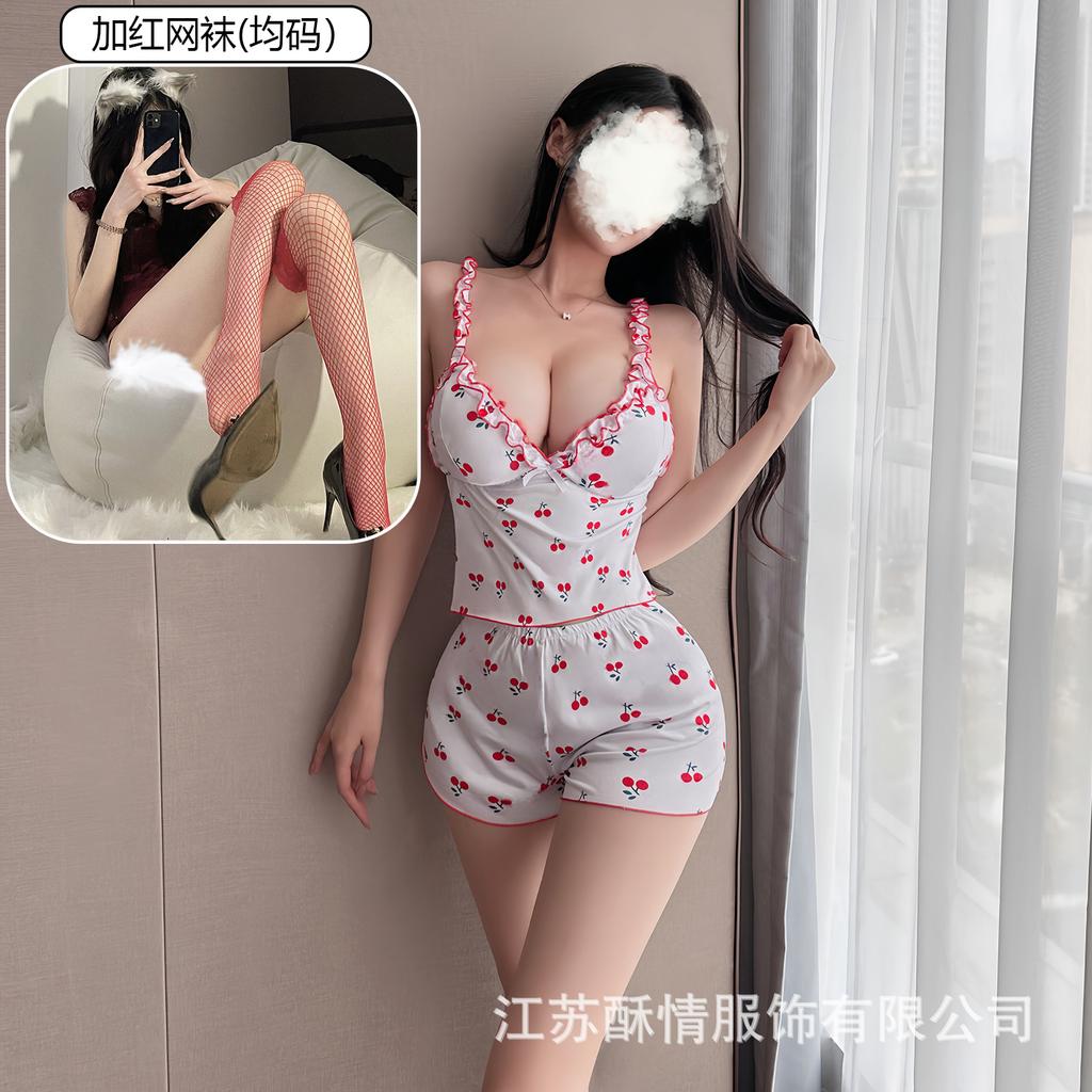 Crispy Cherry Floral Can Be Worn Outside, Sexy Suit, Free Suspender V-neck Plus Chest Pad Pajamas, Comfortable Home