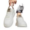 Neue Herbst-Plateau-Sport- und Freizeitschuhe erhöhen die Höhe von kleinen weißen Trendschuhen