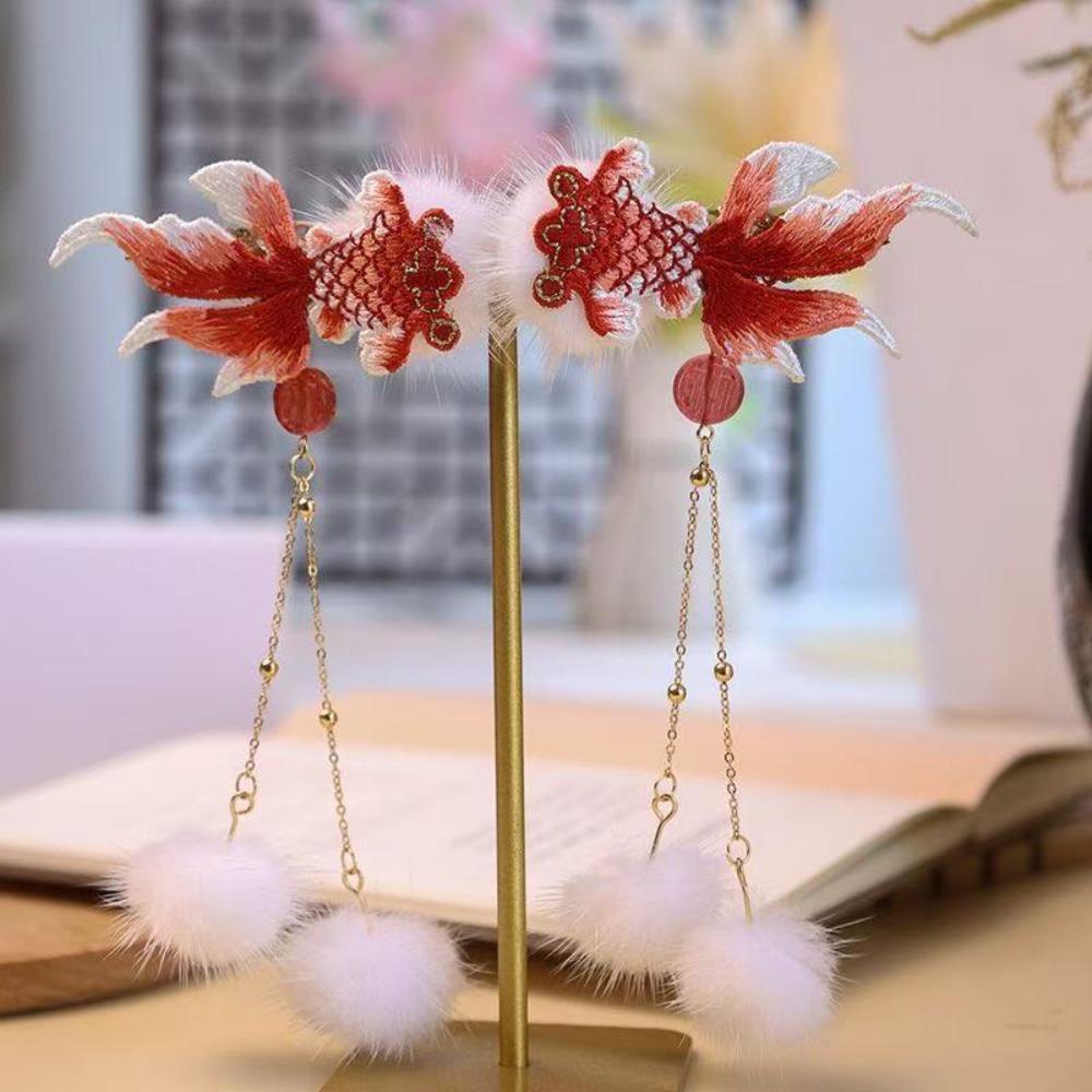 Fuzzy Ball Hanfu Hair Clip Pearl Girl Headdress Festive Chinese New Year Side Clip Photo Props