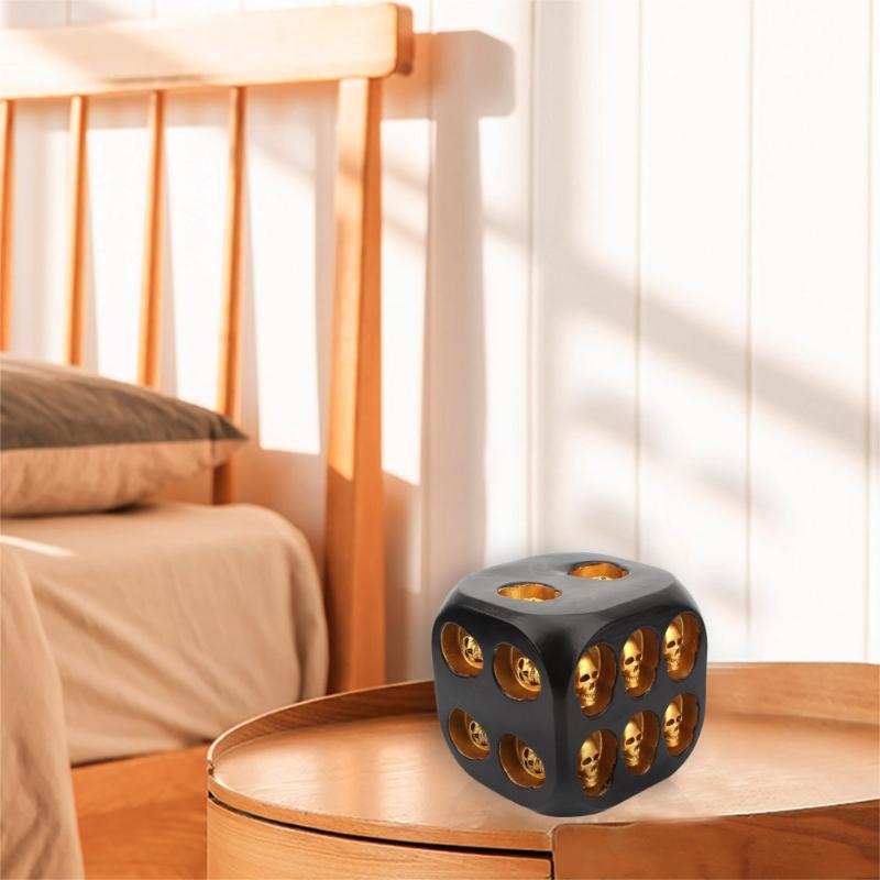 Halloween Skull Dice Skeleton Face Game Dice Resin 6 Sided Board Game Dice Novelty Party Toy Home Decorations