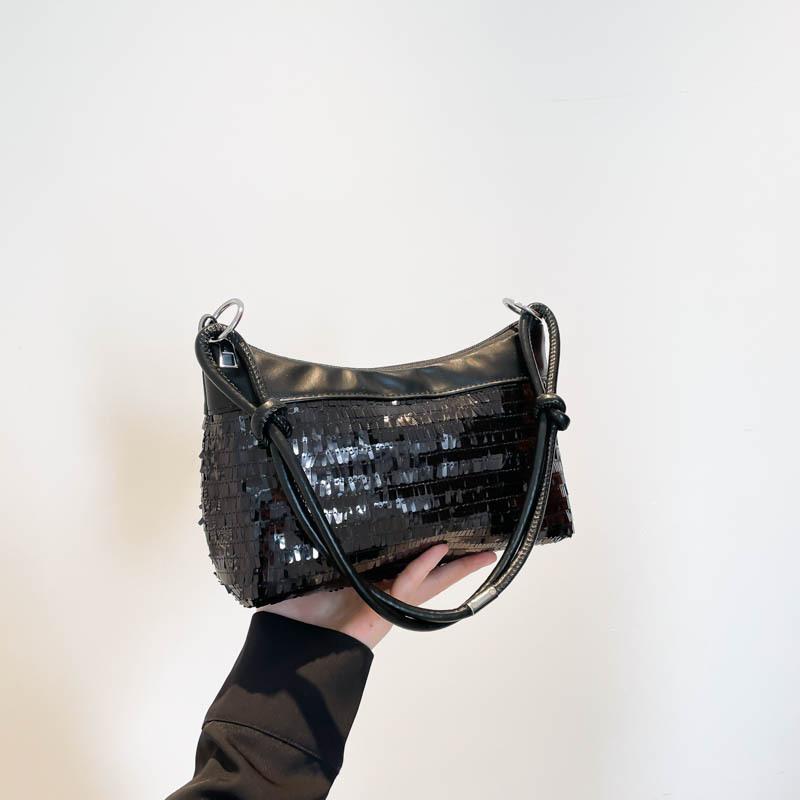 

Trendy design sense women s bag new fashion Spice girl wind tote bag summer senior commuter shoulder bag чёрный