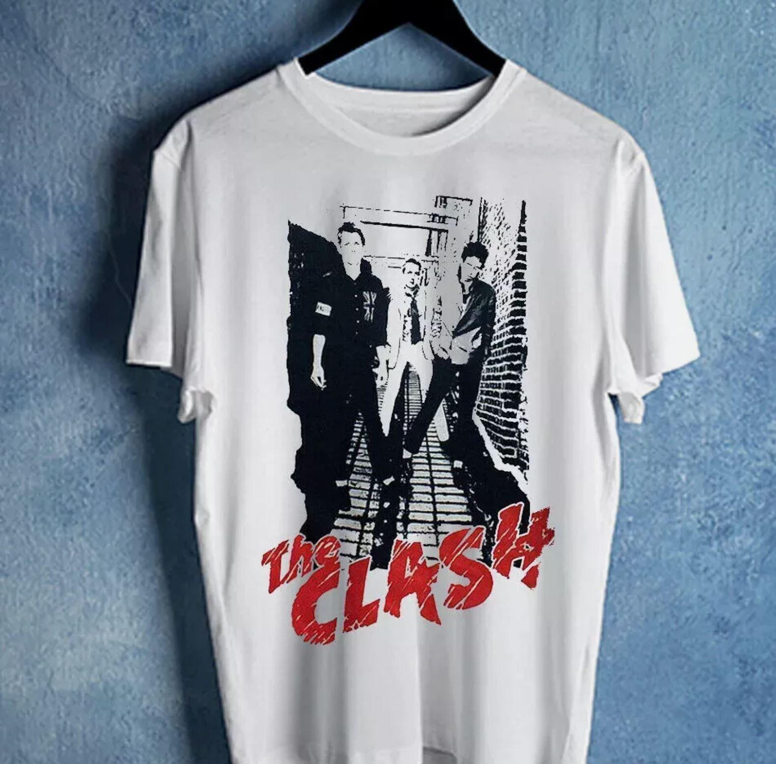 26 The Clash English Rock Music Band T Shirt Cotton For Men Tee S-5XL Unisex T-Shirt L
