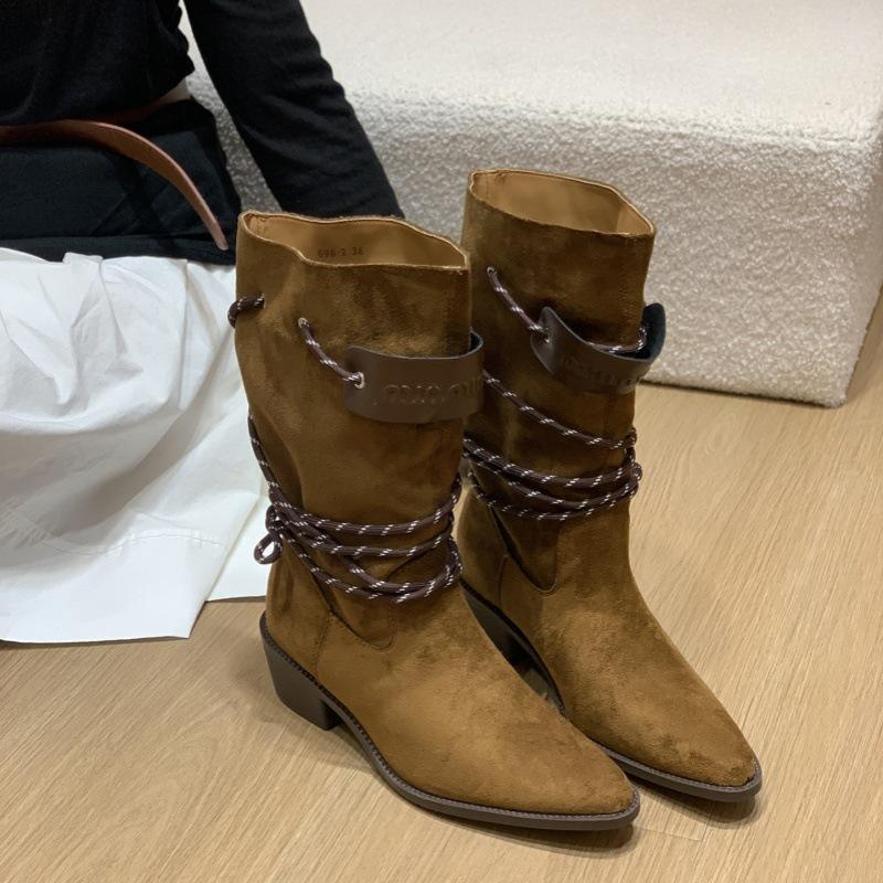 Retro Stiletto braune Wildleder mittelhohe Stiefel Damen 2025 neue dünne Stiefel Frühling und Herbst Einzelstiefel Western Kurzstiefel
