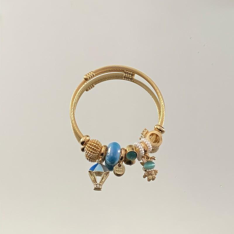 Stainless Steel Bracelet For Women With Bunny Pendant Elegant Jewelry For Gift Giving