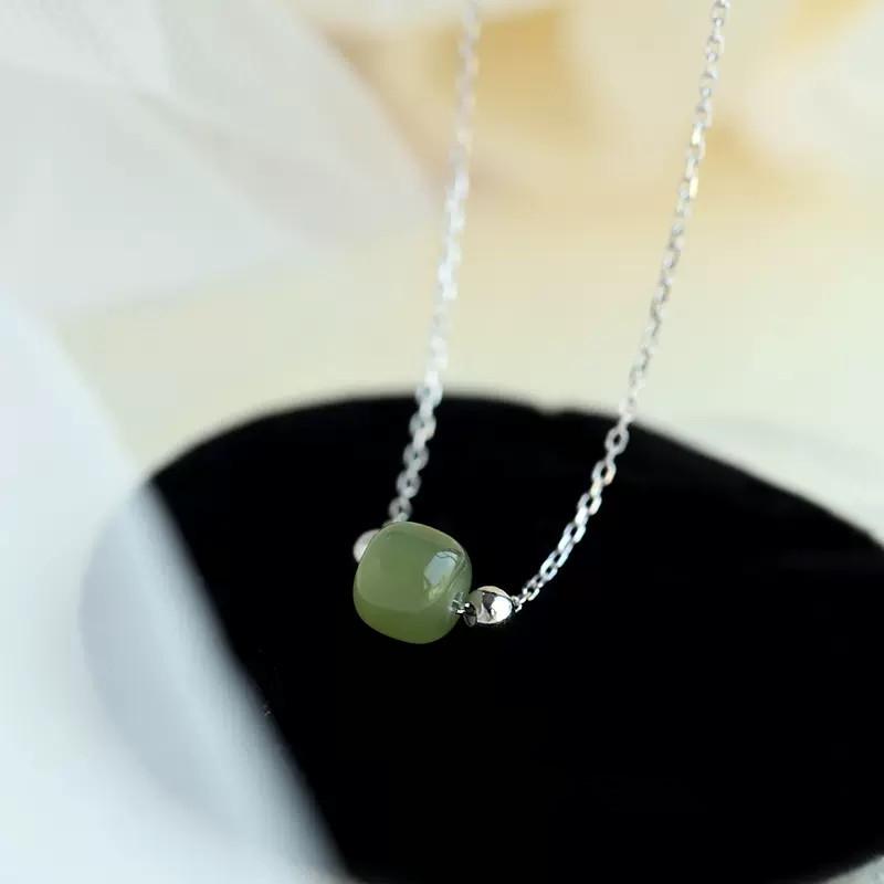2022 Women's Green Hetian Jade Clavicle Chain - Light Luxury, Versatile Necklace