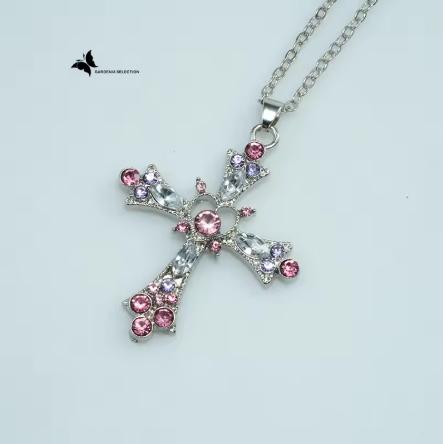 European and American Popular Jewelry, Rhinestone-inlaid Cross Necklace, Simple and Fashionable, Cross and Versatile Hanging