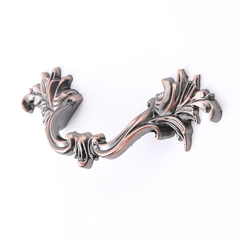 Tragatoare traditionale pentru dulapuri si sertare de birou; Mânere cu balamale vintage pentru mobilier cu aspect antic.