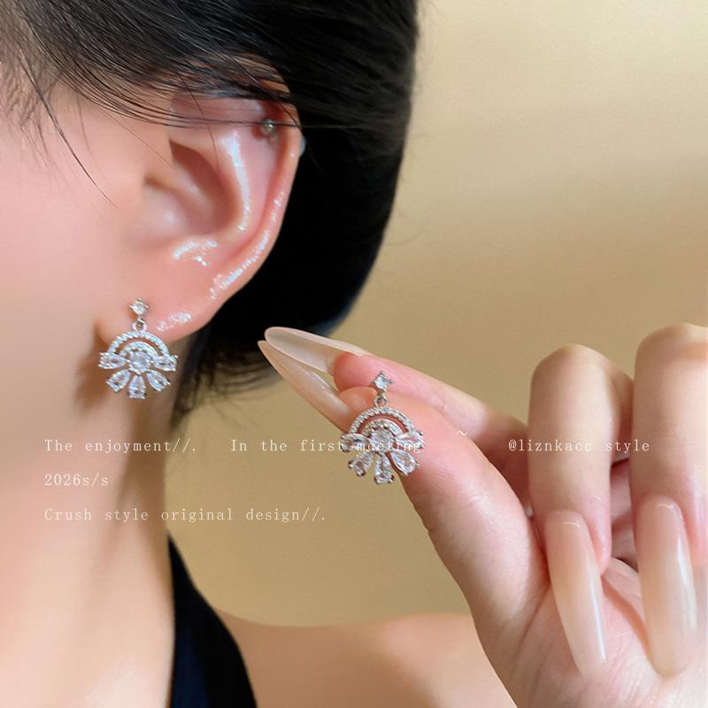 High-end Earrings Femininity Korean Simple Zircon Water Drop Earrings, High-end Light Luxury Mori Fresh Flower Earrings